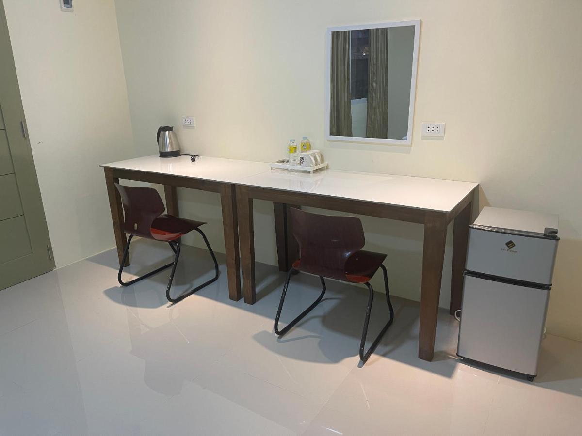 Summer Room B Dumaguete City Екстер'єр фото